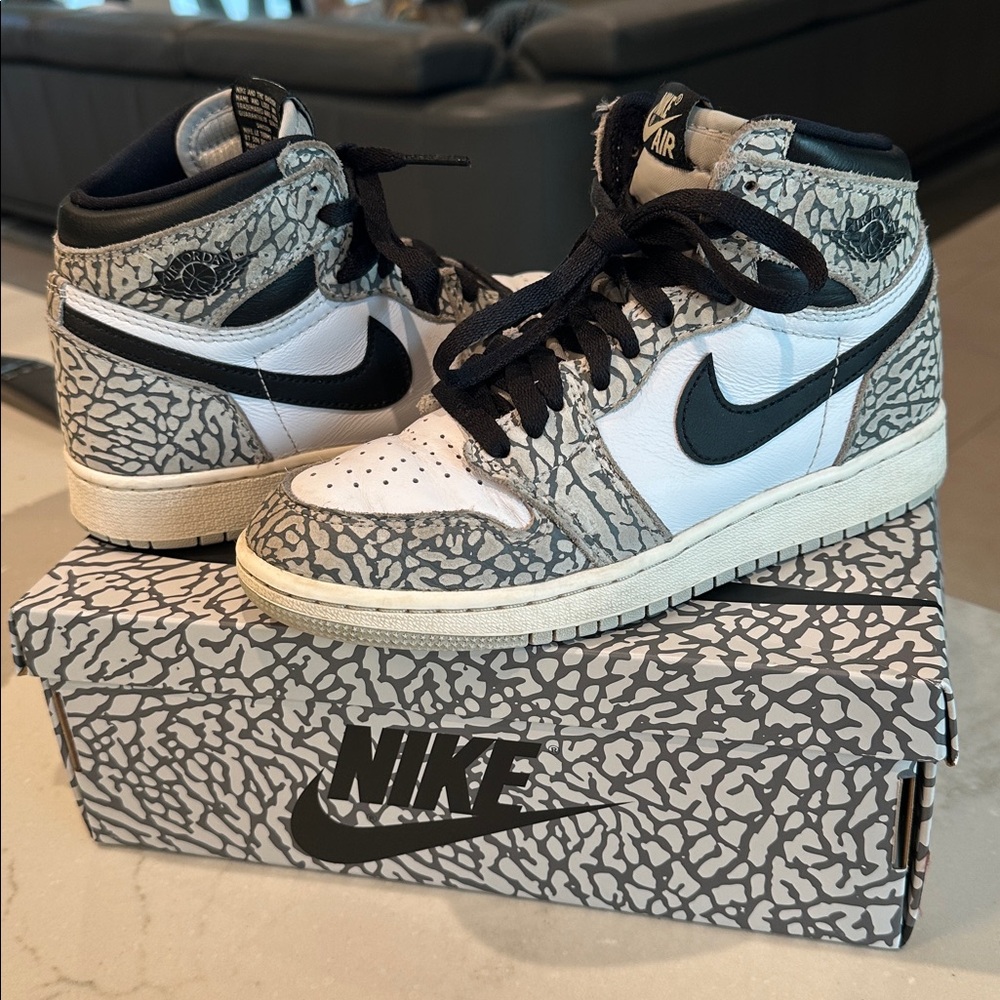 Nike Air Jordan 1 Retro High OG Sneakers